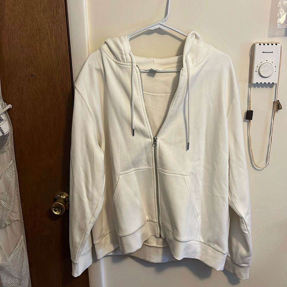 NWOT H&M zip up